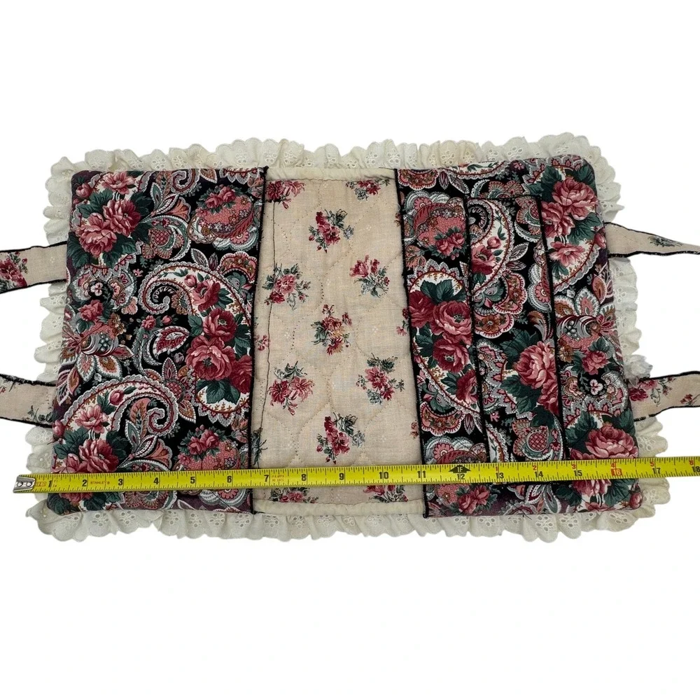 VTG Handmade Quilted Floral Paisley Book Cover Bible Handle Lace Trim Pockets